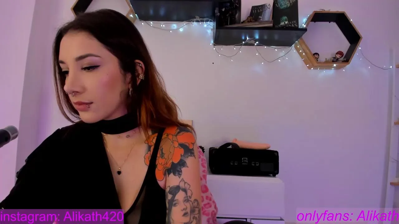 Watch thecosmicgirl recorded live streams from Chaturbate on 2024/02/07, Cam Archive