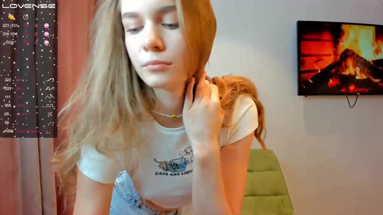 Watch carolynsveronica recorded live streams from Chaturbate on 2023/09/01, Cam Archive