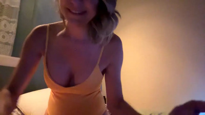 Watch sassyella recorded live streams from Chaturbate on 2024/11/21, Cam Archive