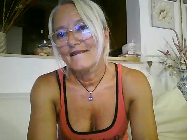 Watch kikkastar recorded live streams from Stripchat on 2023/09/04, Cam Archive