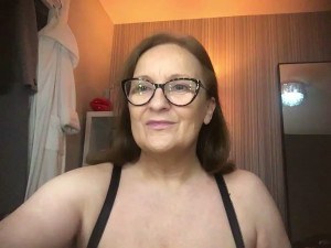 Watch BritMILFRachel recorded live streams from Stripchat on 2025/02/08, Cam Archive