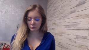 lux_olivia