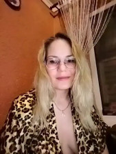 Watch MenyazovutPatritsiya recorded live streams from BongaCams on 2025/03/15, Cam Archive