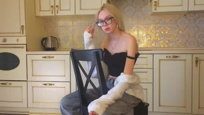 Watch DaisyEarney recorded live streams from Stripchat on 2025/03/19, Cam Archive
