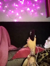 Watch TheKellyQueen recorded live streams from Stripchat on 2025/03/21, Cam Archive