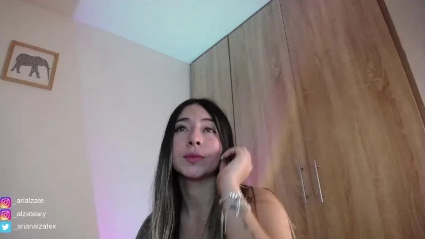 Watch _arianalzate_ recorded live streams from Chaturbate on 2023/11/28, Cam Archive