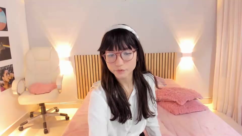 Watch little_effy18 recorded live streams from Chaturbate on 2023/08/12, Cam Archive