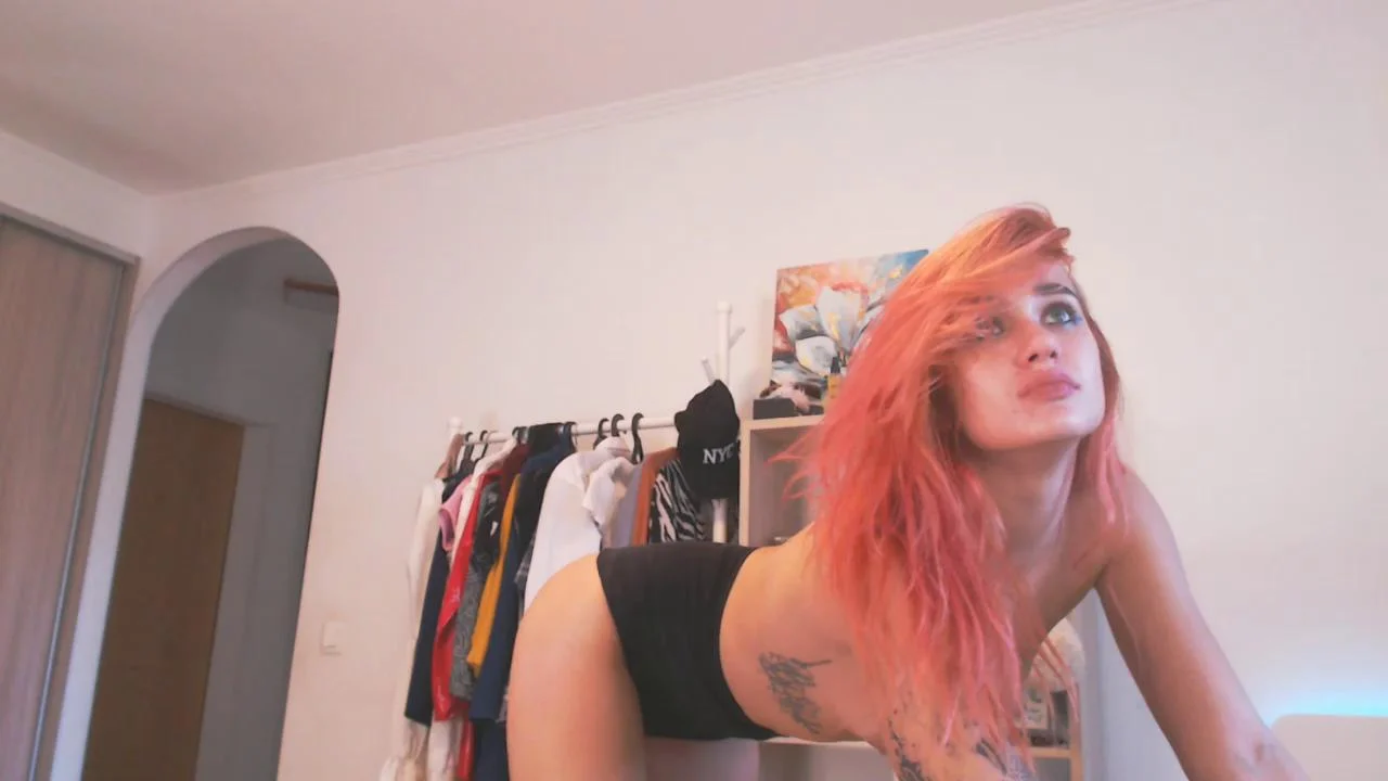 Watch EmmylieMorris recorded live streams from BongaCams on 2023/12/25, Cam Archive