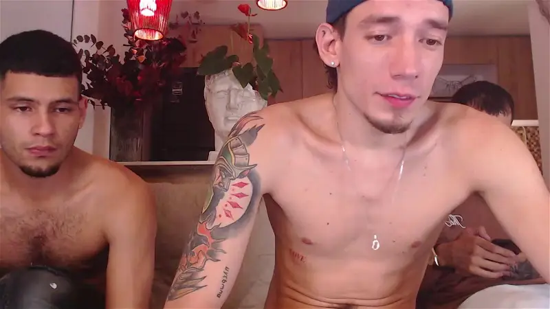 Watch fratguysonline recorded live streams from Chaturbate on 2023/12/28, Cam Archive