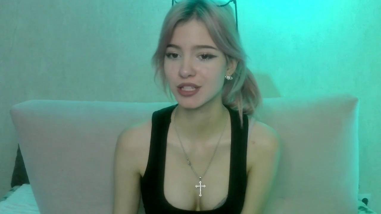 Watch vikaaa926 recorded live streams from Chaturbate on 2024/01/04, Cam Archive