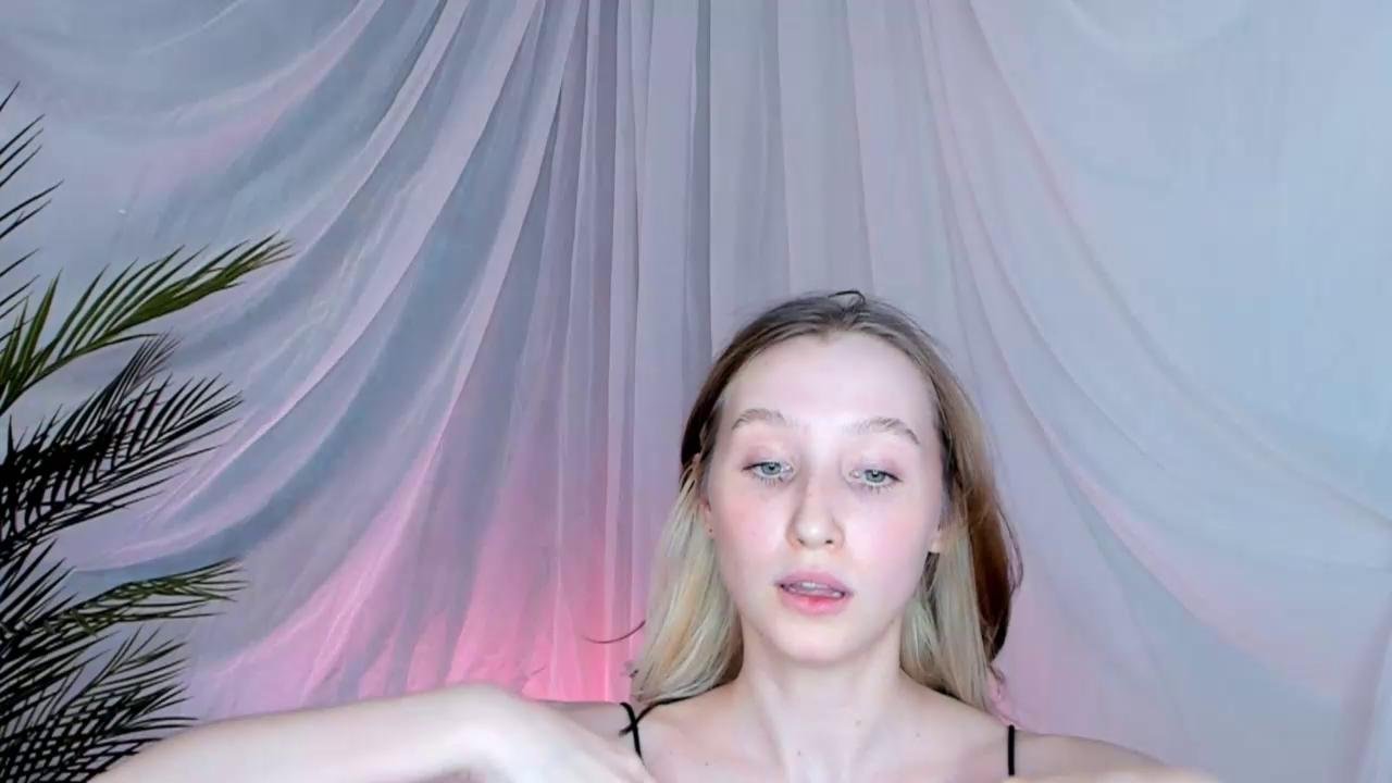 Watch brittgoodie recorded live streams from Chaturbate on 2024/01/09, Cam Archive